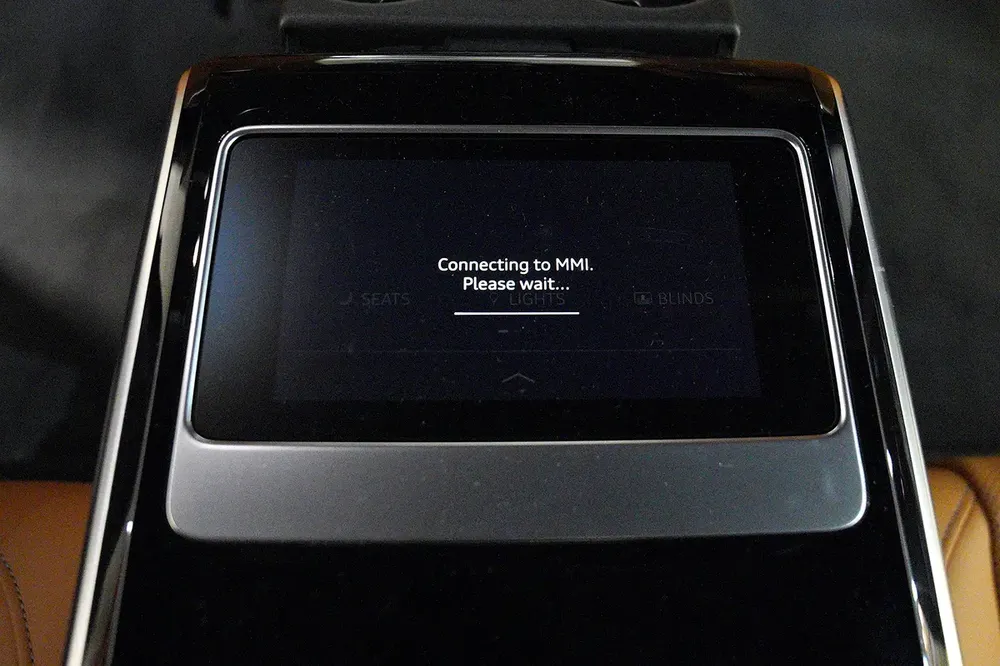 Audi A8L 55 TFSI Quattro - 2023 - Image 9