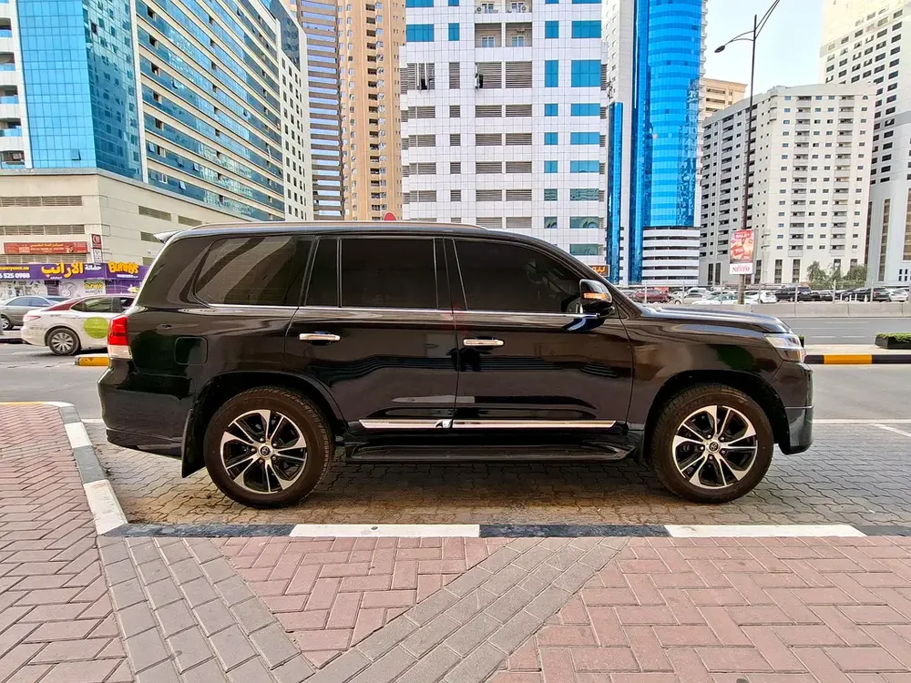 AED 3115/month | 2021 Toyota Land Cruiser GXR Grand Touring | GCC Specs | Ref#470223 - Image 4