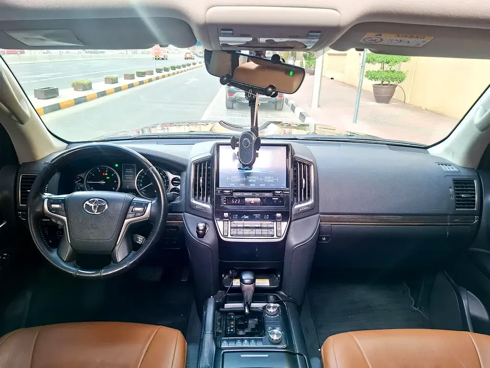 AED 3115/month | 2021 Toyota Land Cruiser GXR Grand Touring | GCC Specs | Ref#470223 - Image 9