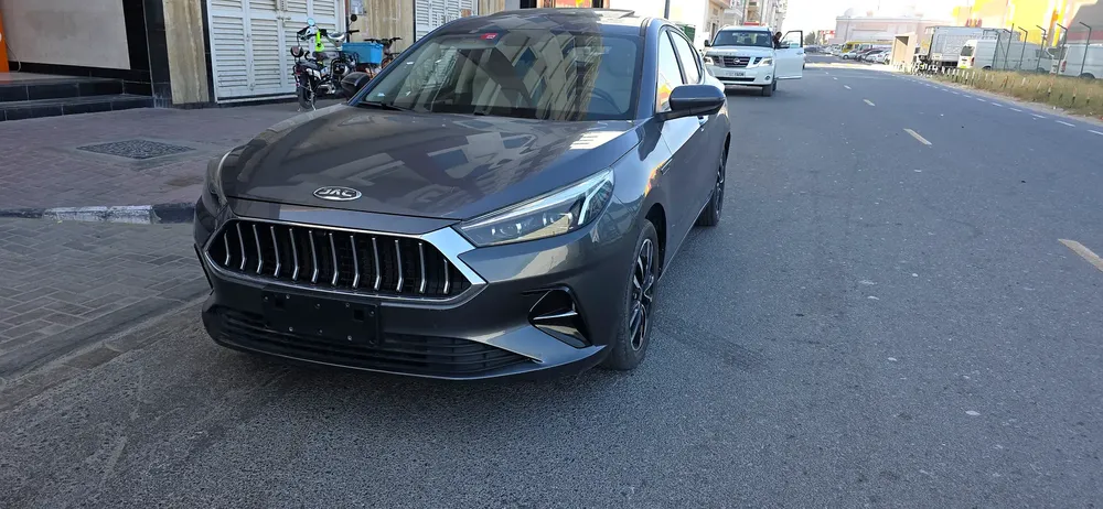 JAC J7 Luxury 2023 GCC Specs - Image 6