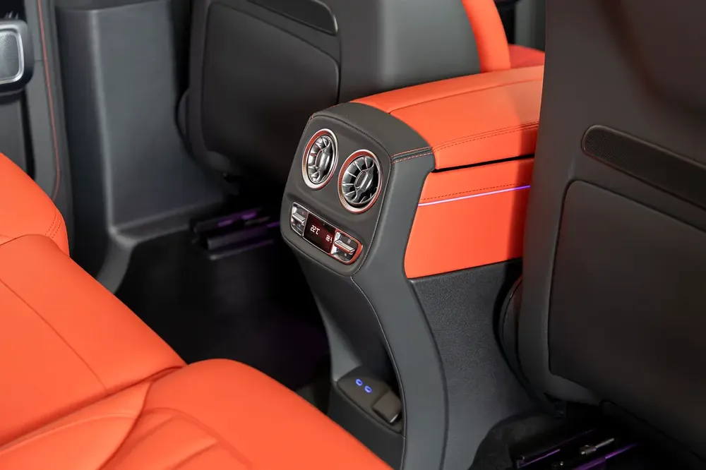 Double Night Pack|Fully Loaded|2026 Fully Cardbon Fiber |Gargash Auto Warranty PERFOMANCE PACKAGE - Image 12
