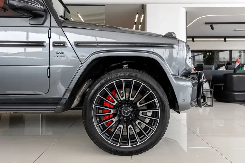 Double Night Pack|Fully Loaded|2026 Fully Cardbon Fiber |Gargash Auto Warranty PERFOMANCE PACKAGE - Image 7