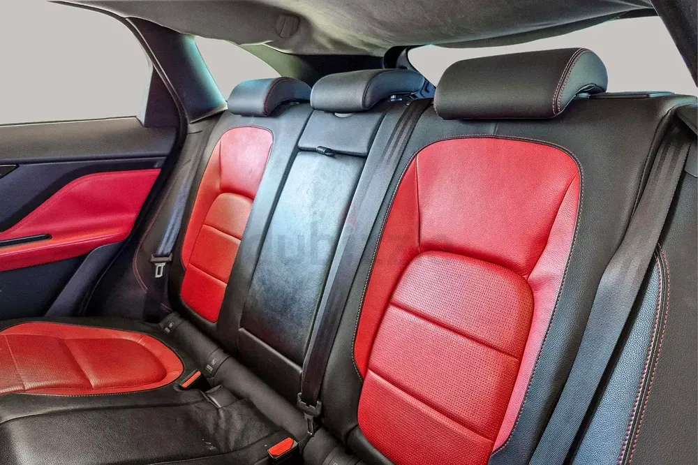 AED 958/month | 2019 Jaguar F-Pace  | GCC Specs | Ref#447614 - Image 12