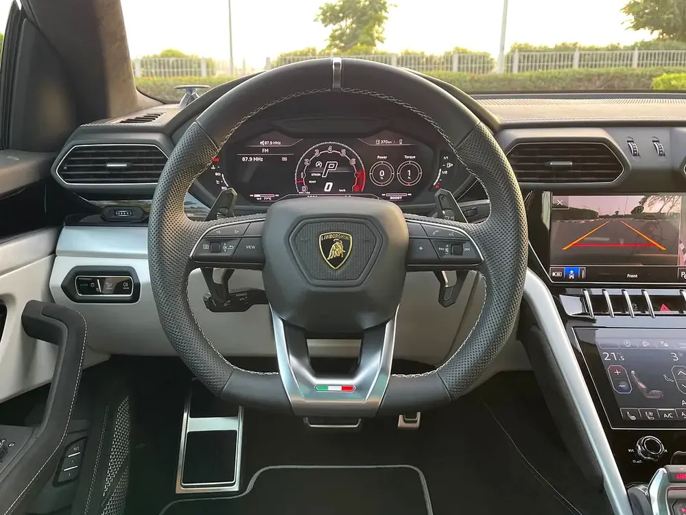 LAMBURGHINI  / URUS S / 2024 / PANORAMIC / SOUND SYSTEM / LOW KM 3500 KM / 360 CAMERA - Image 11