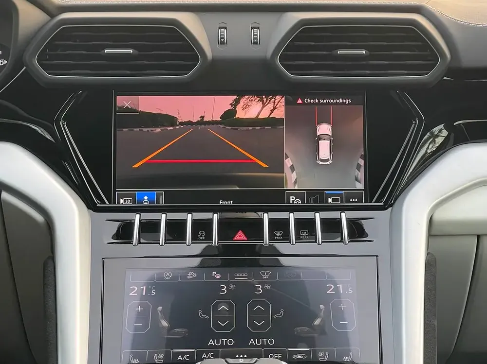 LAMBURGHINI  / URUS S / 2024 / PANORAMIC / SOUND SYSTEM / LOW KM 3500 KM / 360 CAMERA - Image 13