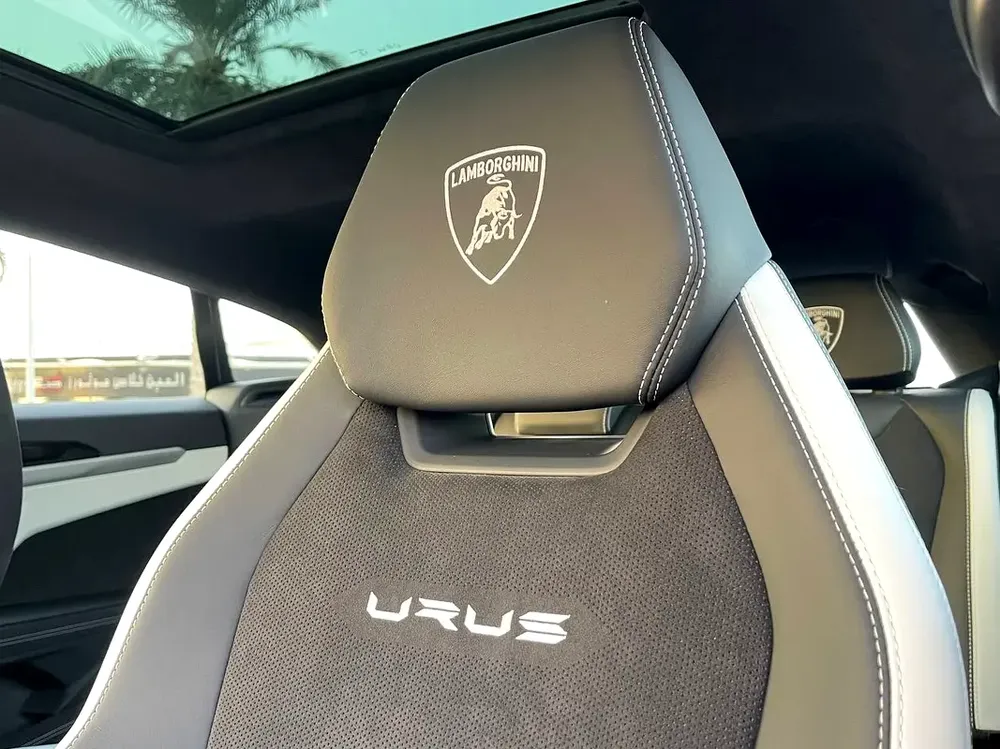 LAMBURGHINI  / URUS S / 2024 / PANORAMIC / SOUND SYSTEM / LOW KM 3500 KM / 360 CAMERA - Image 18
