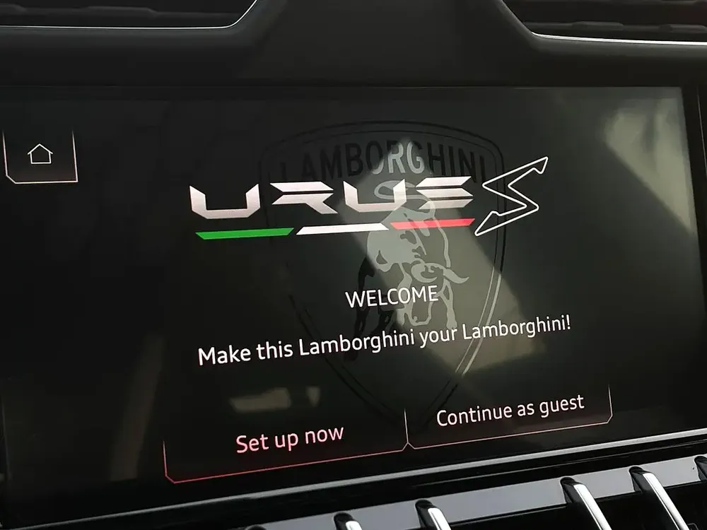 LAMBURGHINI  / URUS S / 2024 / PANORAMIC / SOUND SYSTEM / LOW KM 3500 KM / 360 CAMERA - Image 19