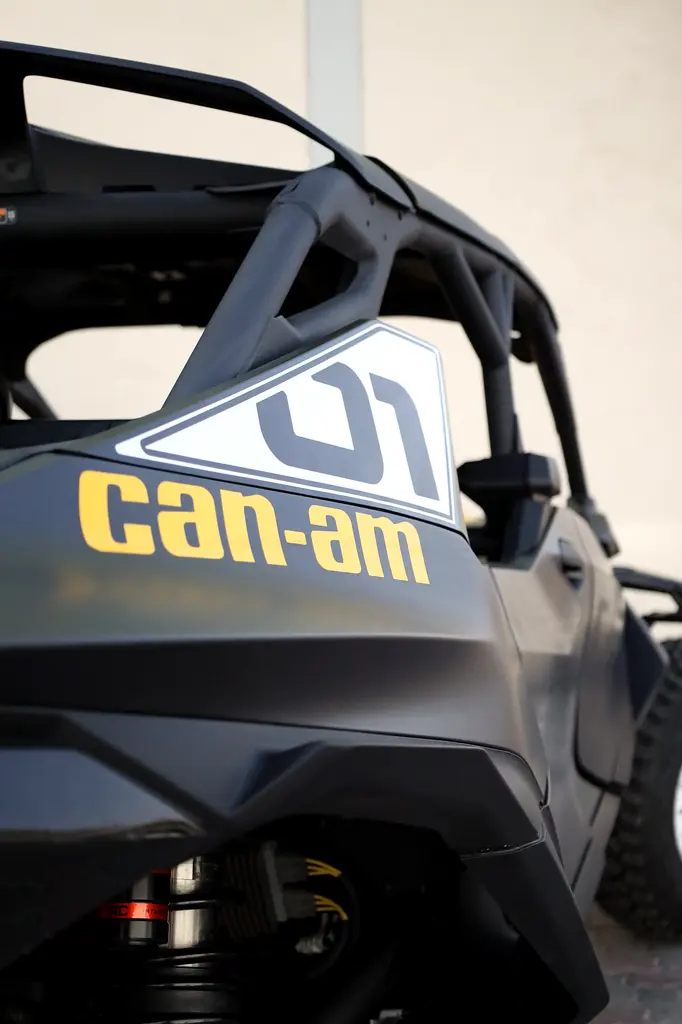 **2026** CAN AM MAVERICK R - XRX MAX + FOX SMART SHOCKS + REAR CAMERA + ROTAX POWER + CARBON PACKAGE - Image 13