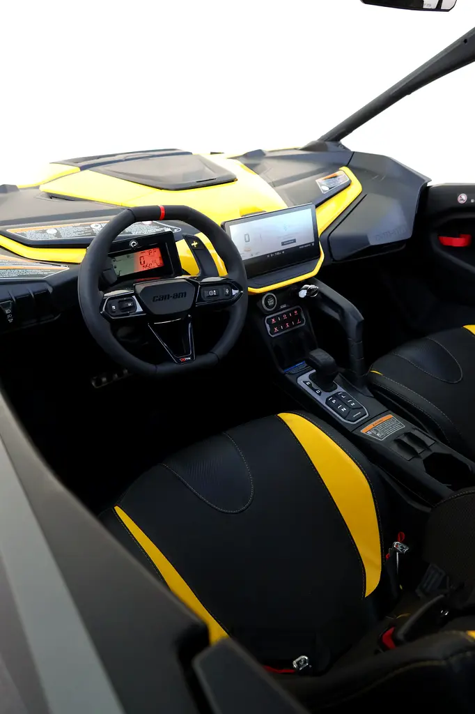 **2026** CAN AM MAVERICK R - XRX MAX + FOX SMART SHOCKS + REAR CAMERA + ROTAX POWER + CARBON PACKAGE - Image 14
