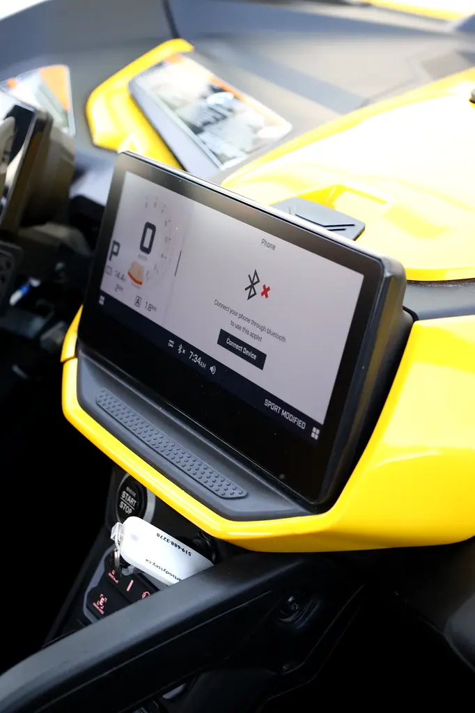**2026** CAN AM MAVERICK R - XRX MAX + FOX SMART SHOCKS + REAR CAMERA + ROTAX POWER + CARBON PACKAGE - Image 19