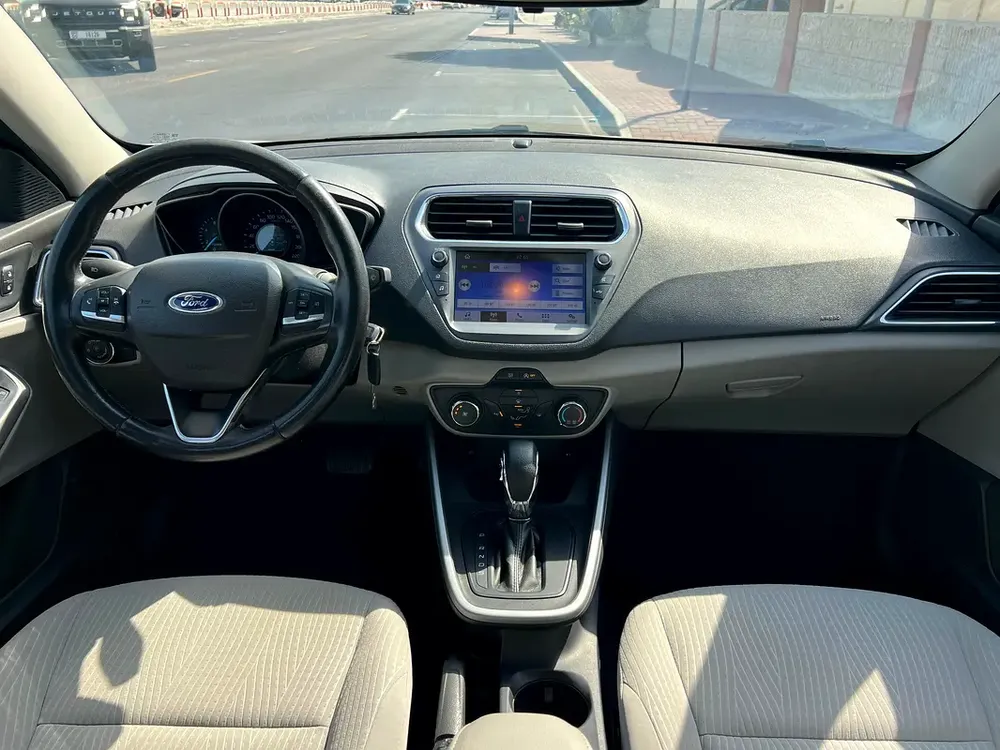 Ford Escort Ambiente GCC not negotiable السعر نهائي - Image 9