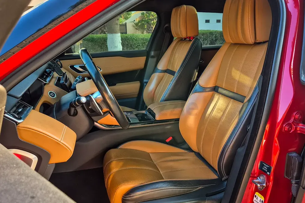 AED 1565/month | 2019 Land Rover Range Rover Velar R-Dynamic HSE | GCC Specs | Ref#390064 - Image 12