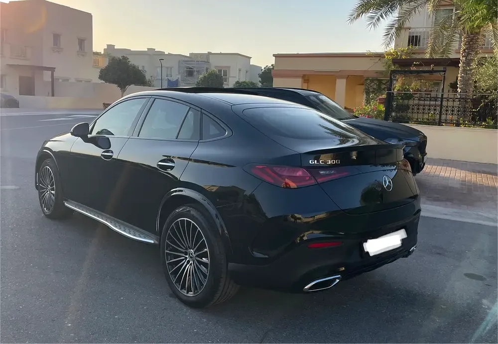 Stunning! Mercedes GLC 300 AMG 2024 GCC Premium Warranty + Free Service Package Excellent Condition! - Image 10
