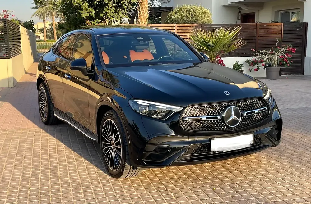 Stunning! Mercedes GLC 300 AMG 2024 GCC Premium Warranty + Free Service Package Excellent Condition! - Image 11