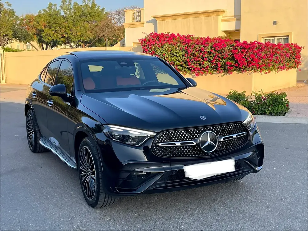 Stunning! Mercedes GLC 300 AMG 2024 GCC Premium Warranty + Free Service Package Excellent Condition! - Image 8