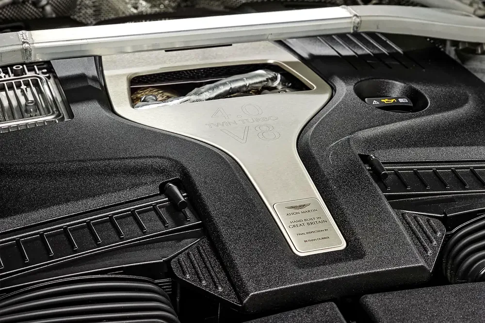 Aston Martin DBX 707 - GCC Specs - Lease to Own Available - Image 17