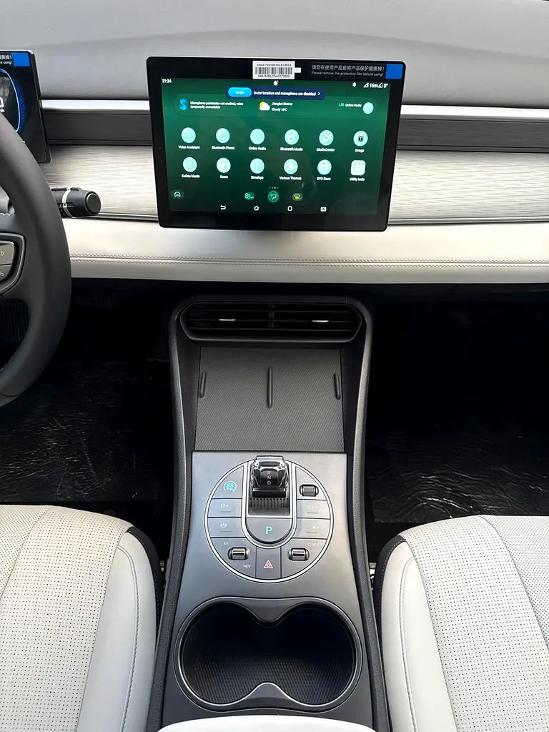 BYD Seal 05 1.5L Plug In Hybrid 2025 0 KM for Export - Image 17
