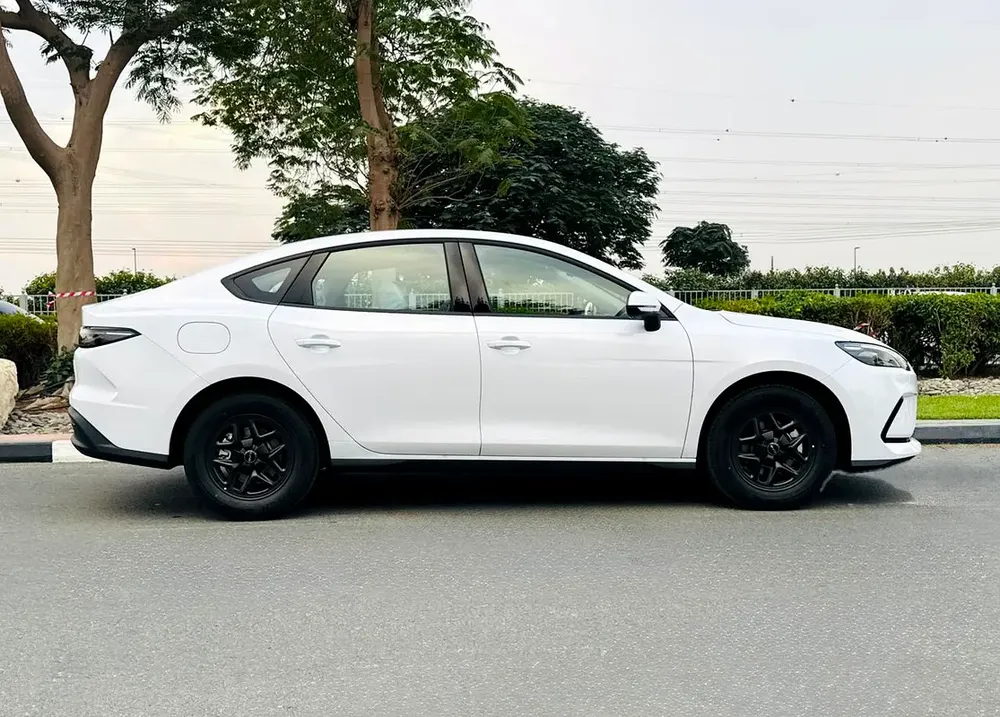 BYD Seal 05 1.5L Plug In Hybrid 2025 0 KM for Export - Image 7