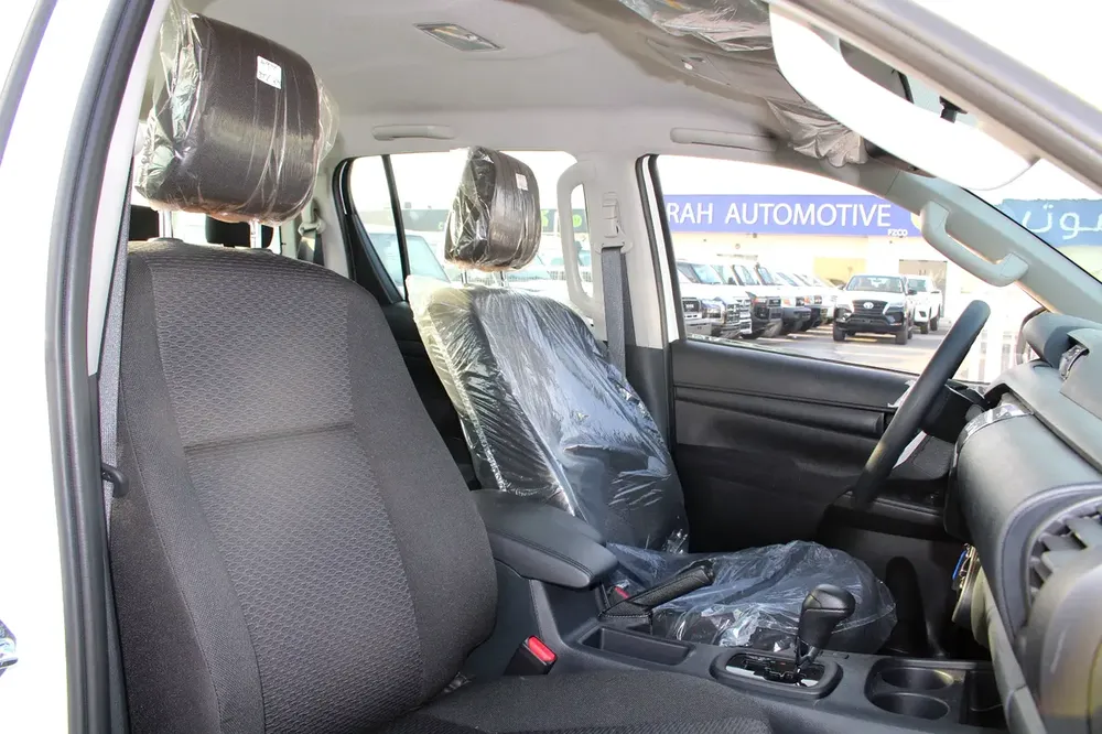 LHD - TOYOTA HILUX 2.7L PETROL DOUBLE CAB 4X4 COMFORT  AUTO - EXPORT ONLY TO NIGERIA - Image 9