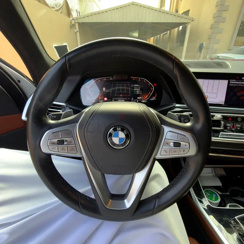 BMW X7 2019 GCC free of Accidents - Image 6
