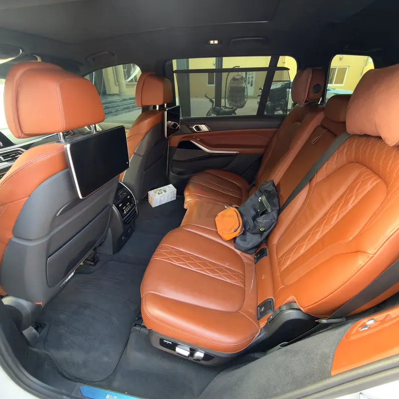 BMW X7 2019 GCC free of Accidents - Image 8