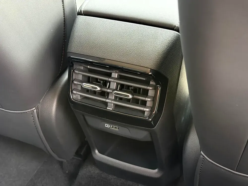 Standard 1.5L Turbo Petrol 2024 Model Export Price @ 48,500 AED - Image 19