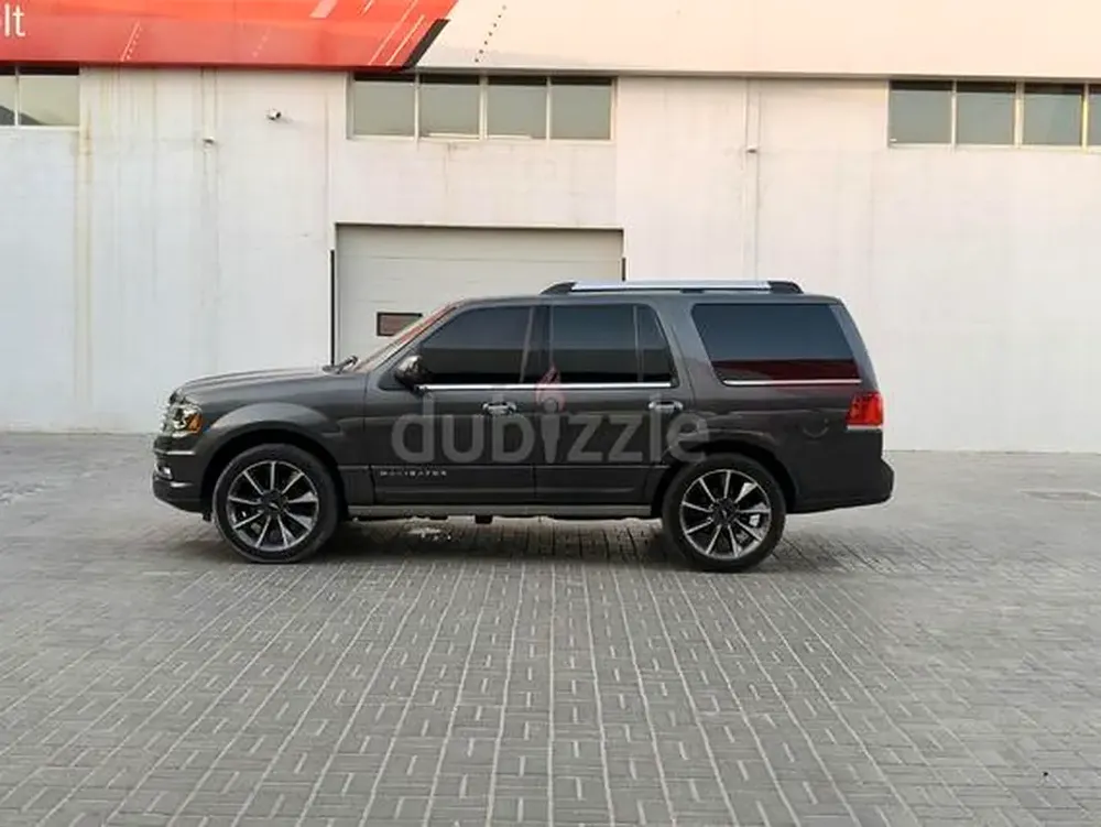 AED 1638/month | 2017 Lincoln Navigator Reserve | GCC Specs | Ref#475586 - Image 5