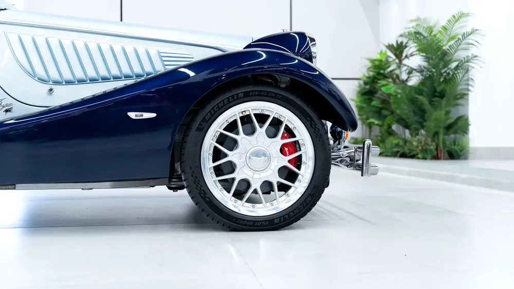 2022 Bufori La Joya Peregrine Edition 1 of 6 - GCC Specs - Image 11