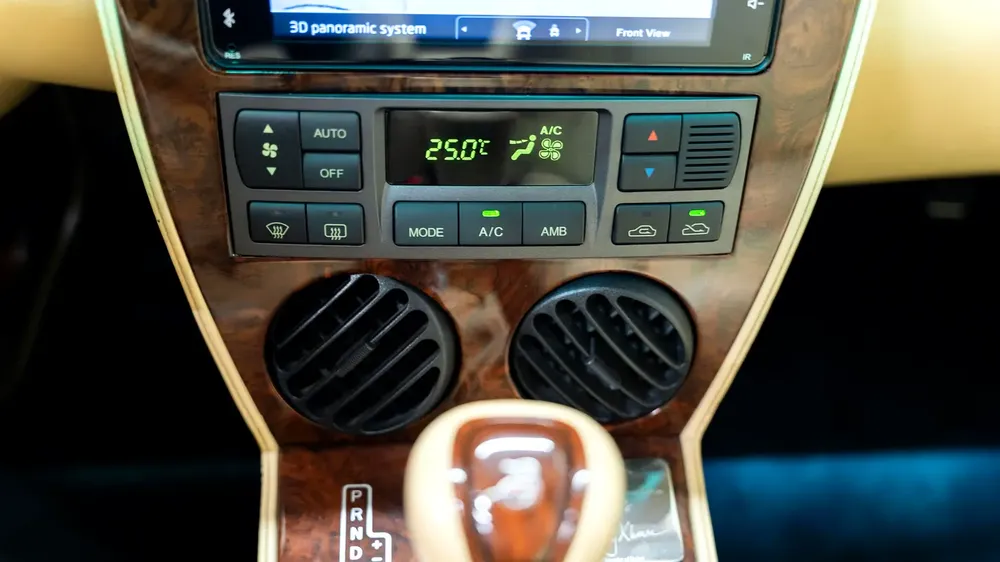 2022 Bufori La Joya Peregrine Edition 1 of 6 - GCC Specs - Image 20