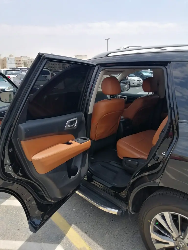 Nissan Pathfinder 2019 Good condition - Image 7