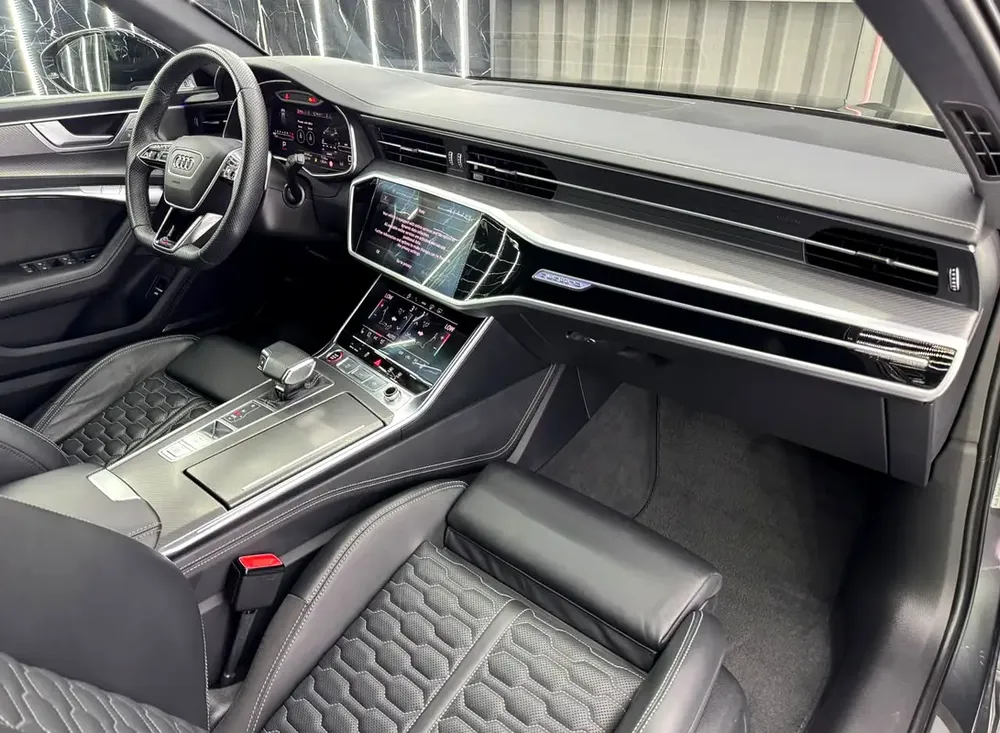 2024 Audi RS6 Avant TFSI Quattro V8 | Low mileage | European | Original Paint - Image 11