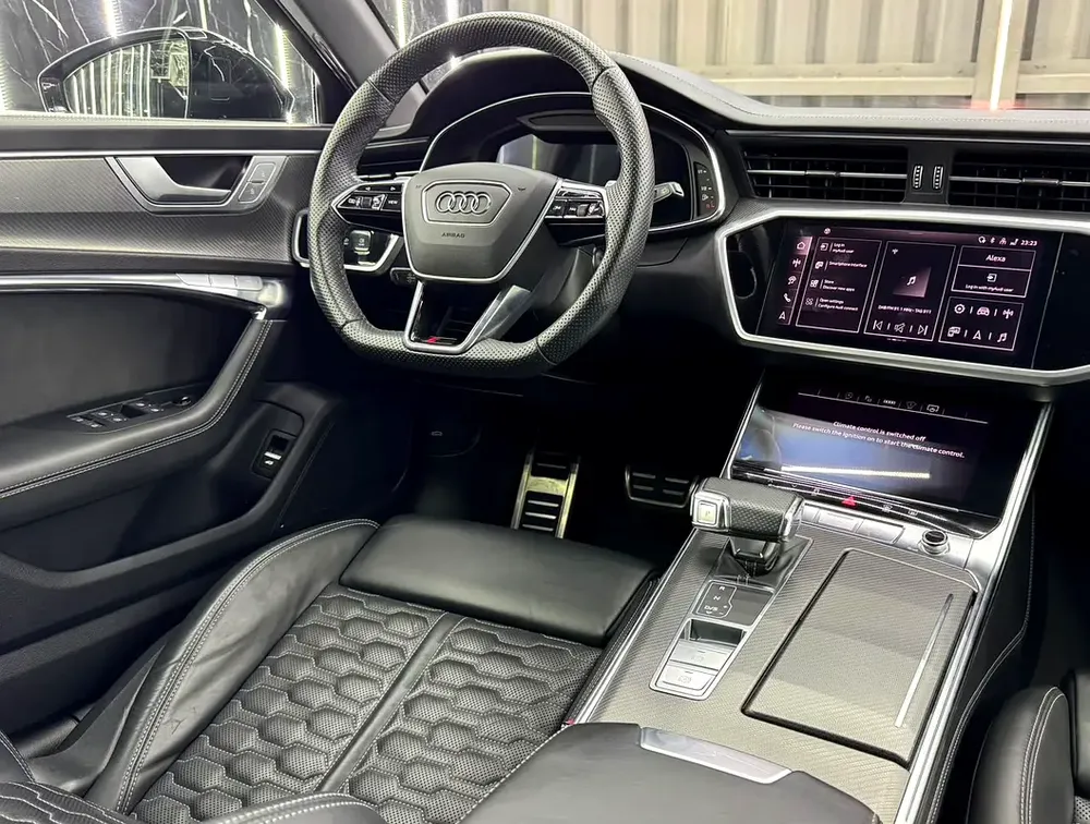 2024 Audi RS6 Avant TFSI Quattro V8 | Low mileage | European | Original Paint - Image 15