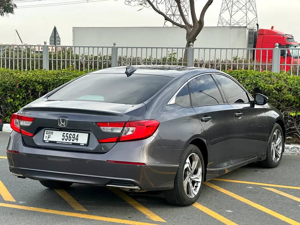 951/- AED EMI 2018 Honda Accord EX PLUS - GCC Specs - Excellent Condition - Image 13