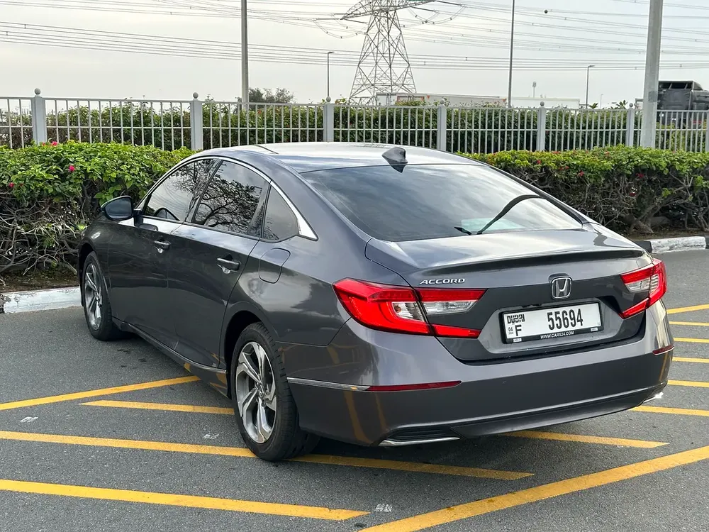 951/- AED EMI 2018 Honda Accord EX PLUS - GCC Specs - Excellent Condition - Image 14