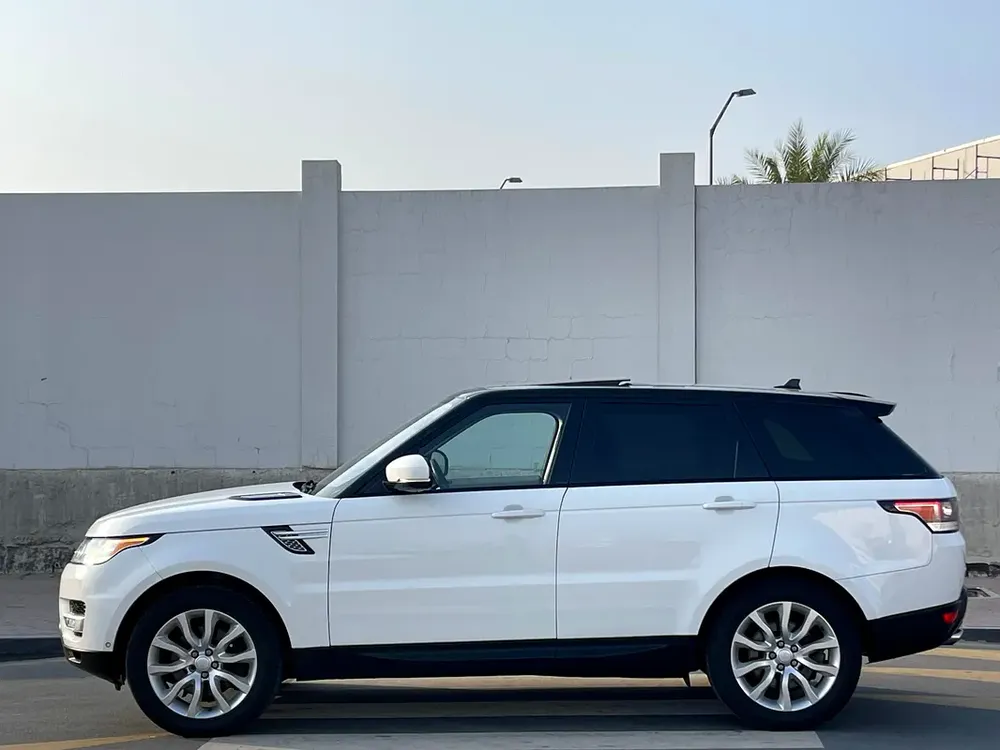 2016 Land Rover Range Rover Sport HSE Supercharged -  clean title - Excellent Condition - Image 4