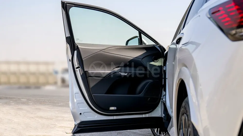 RX 350H LUXURY | 2-YEAR WARRANTY + SERVICE INCLUDED | IN-HOUSE FINANCING | 0% DOWNPAYMENT (BANK) - Image 9