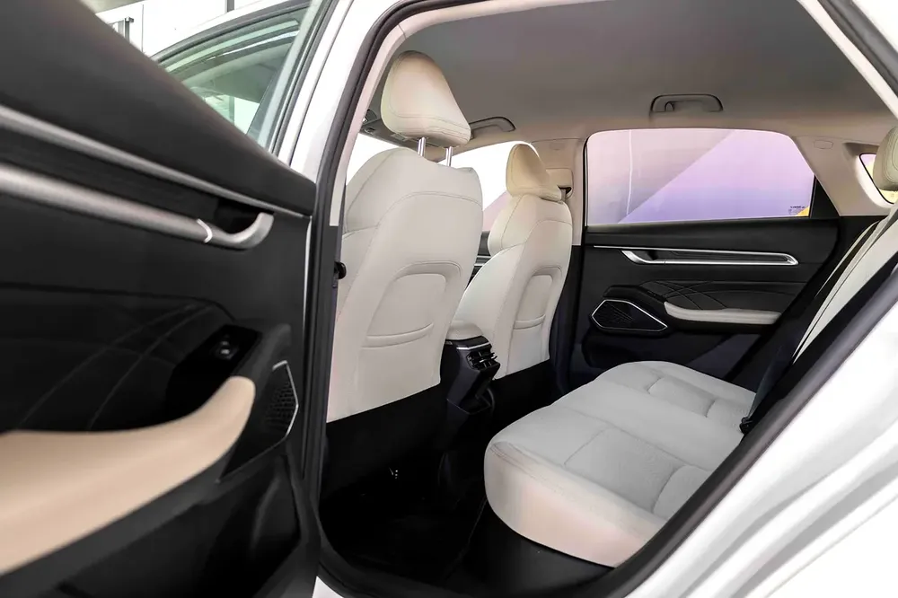 AED 628 Monthly l Geely Emgrand GS 1.5L l GCC l Zero Down Payment l Warranty up to 36 Months - Image 17