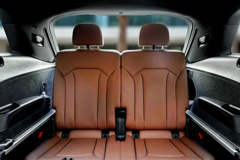 6,267 P.M | 0% Downpayment | Audi Q7 S-Line Agency Warranty! - Image 13