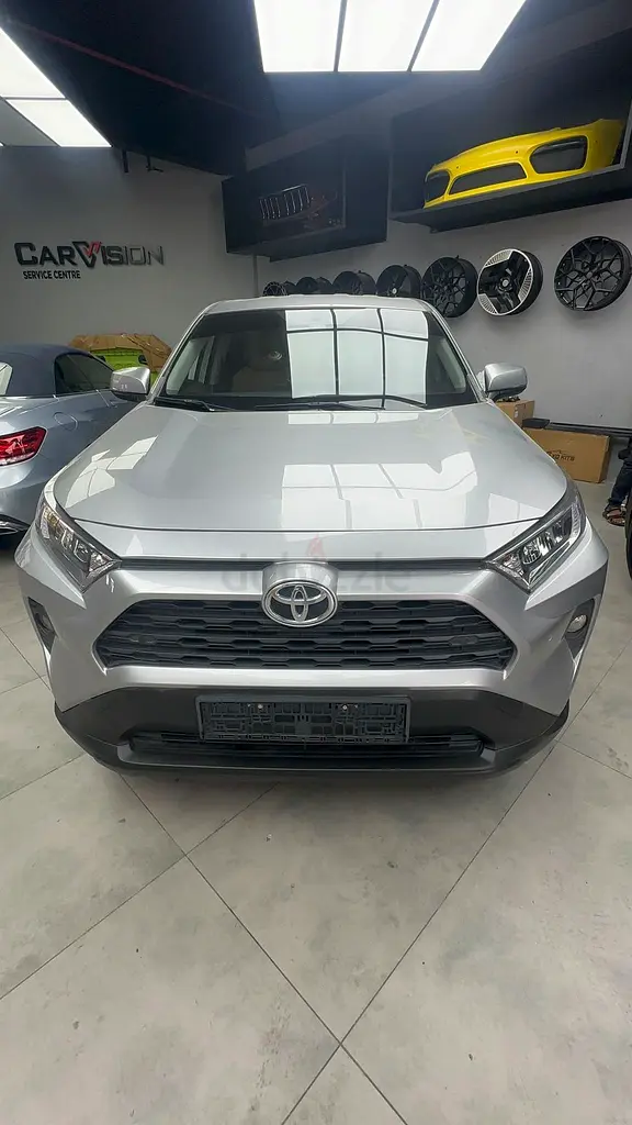 Toyota Rav 4 XLE 2019 GCC Specs - Image 10