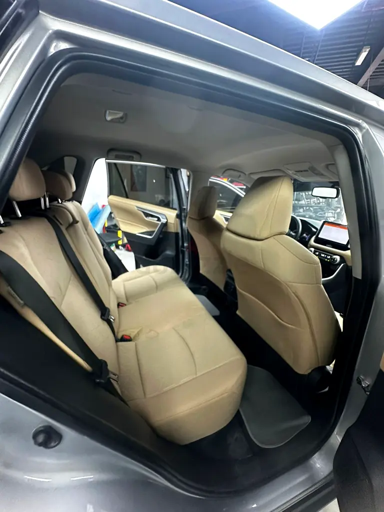 Toyota Rav 4 XLE 2019 GCC Specs - Image 11