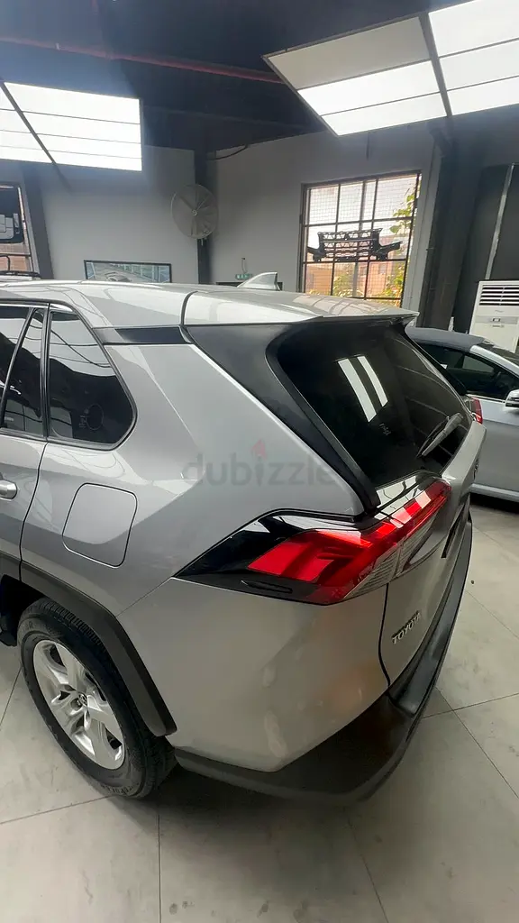 Toyota Rav 4 XLE 2019 GCC Specs - Image 16