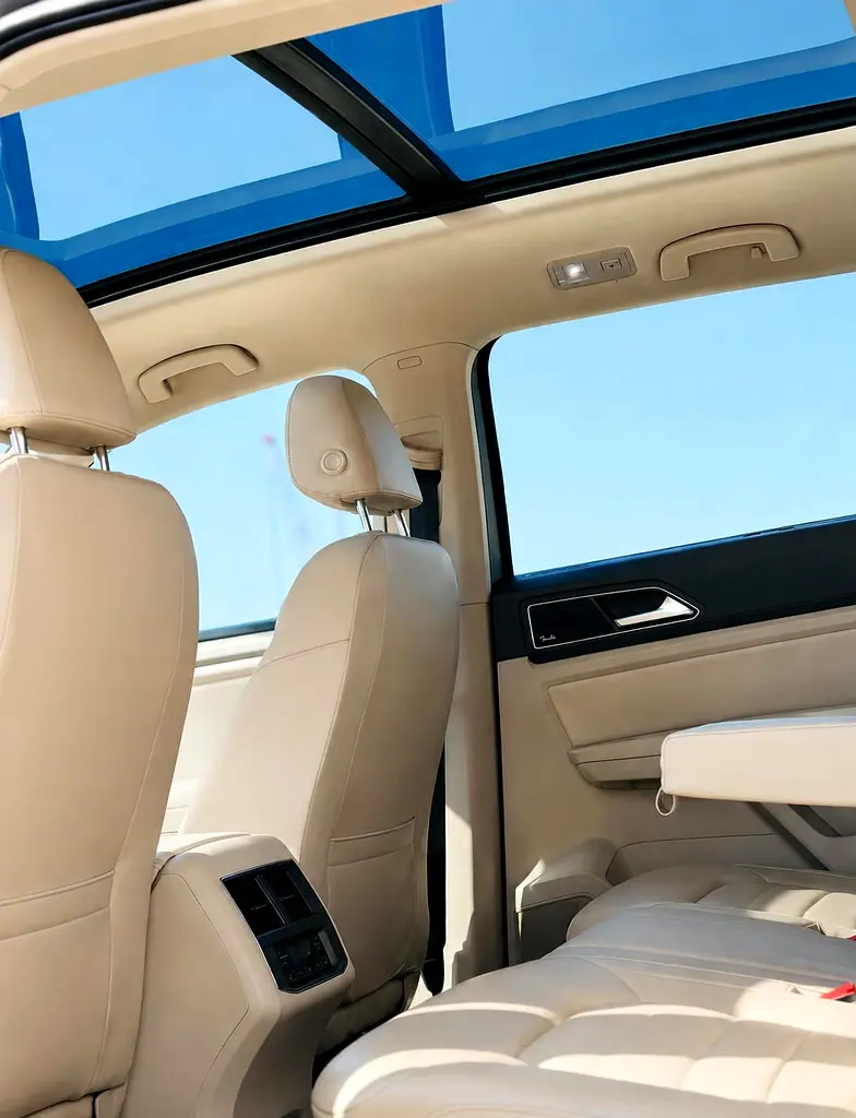 2018 Volkswagen Teramont Highline | GCC Specs | Low Mileage - Image 11