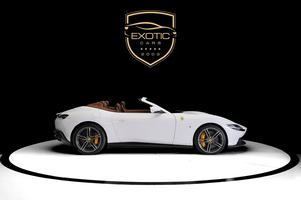 SERVICE TIL 2031 | CARBON INTERIOR | CARBON EXTERIOR | ROMA SPIDER - Image 4