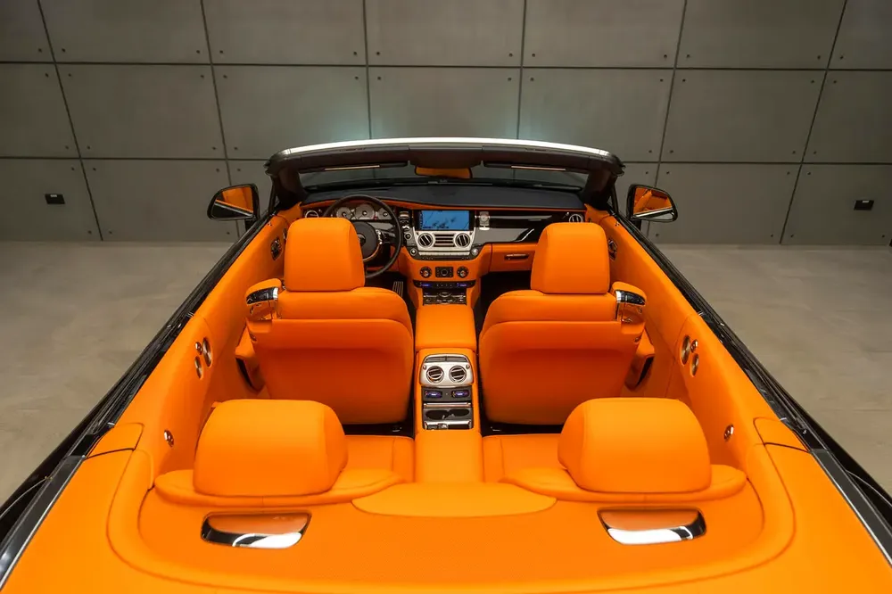 Rolls Royce Dawn, Low Mileage, perfect condition, Service history. - Image 13
