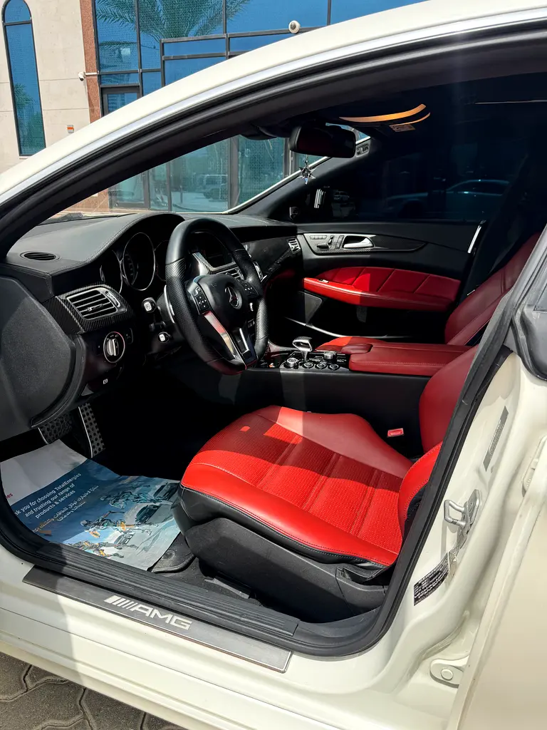 2014 Mercedes-Benz CLS 63 S AMG 4MATIC | GCC Specs | Performance Sedan - Image 11