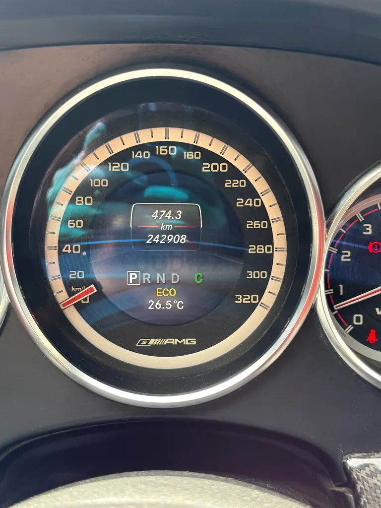 2014 Mercedes-Benz CLS 63 S AMG 4MATIC | GCC Specs | Performance Sedan - Image 12
