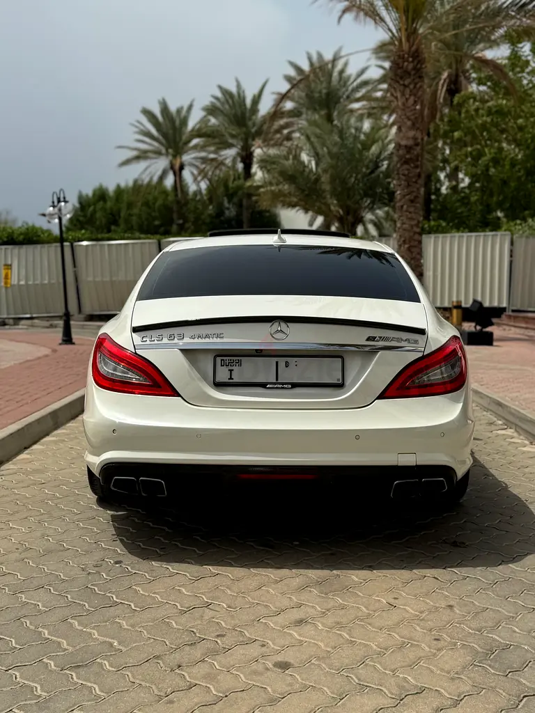 2014 Mercedes-Benz CLS 63 S AMG 4MATIC | GCC Specs | Performance Sedan - Image 6