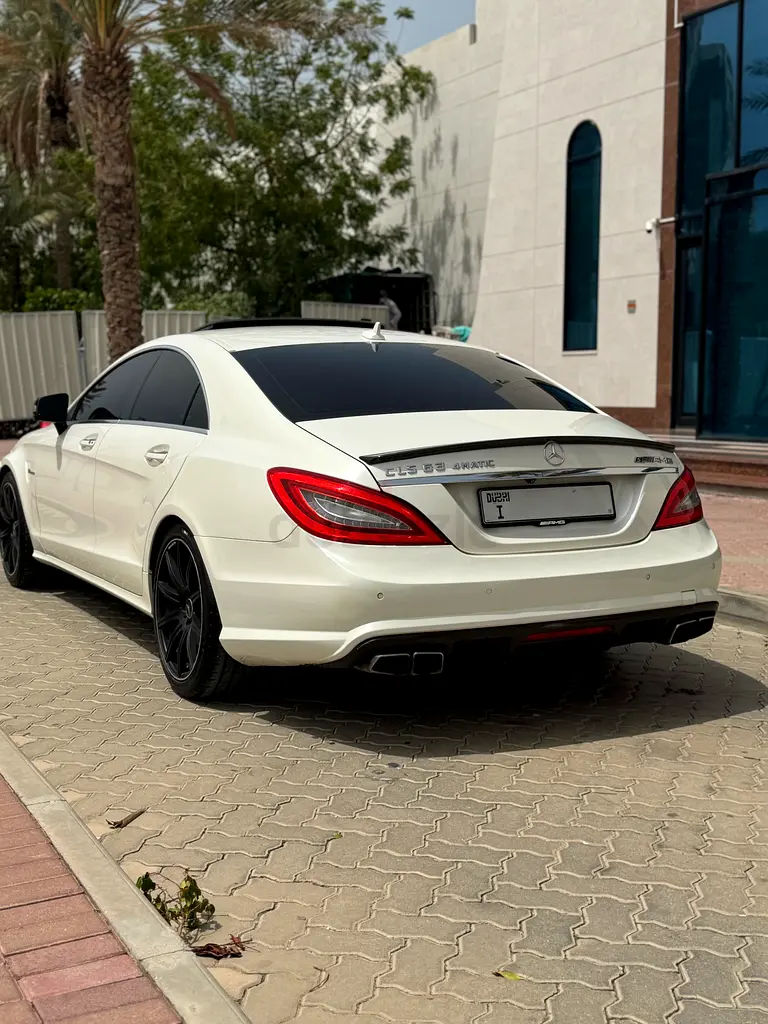 2014 Mercedes-Benz CLS 63 S AMG 4MATIC | GCC Specs | Performance Sedan - Image 7
