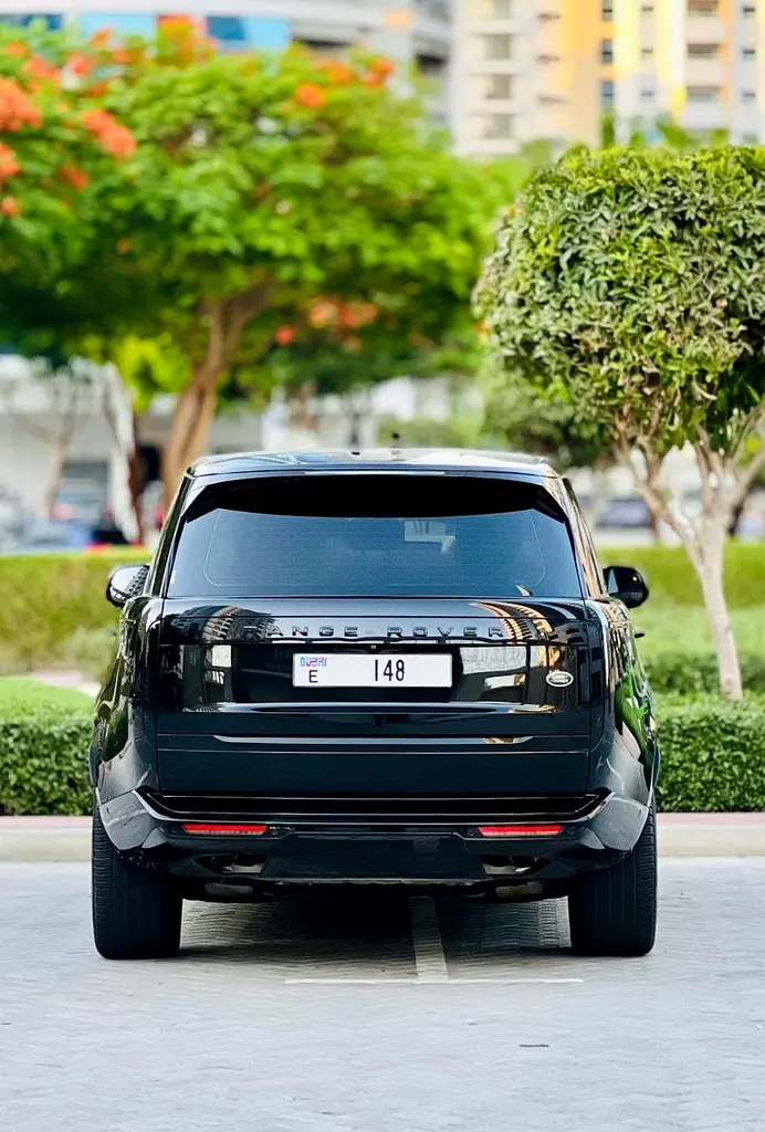 2022 Land Rover Range Rover HSE P530 | GCC Specs | Pristine Condition - Image 4