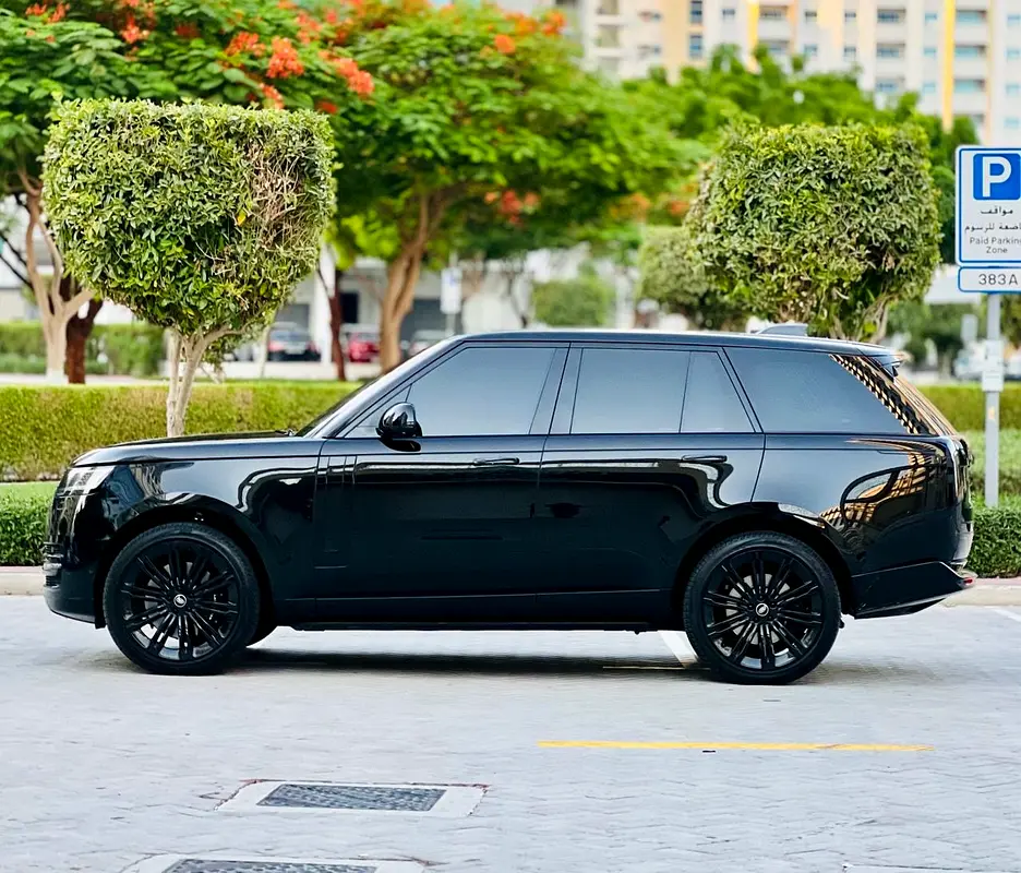 2022 Land Rover Range Rover HSE P530 | GCC Specs | Pristine Condition - Image 5